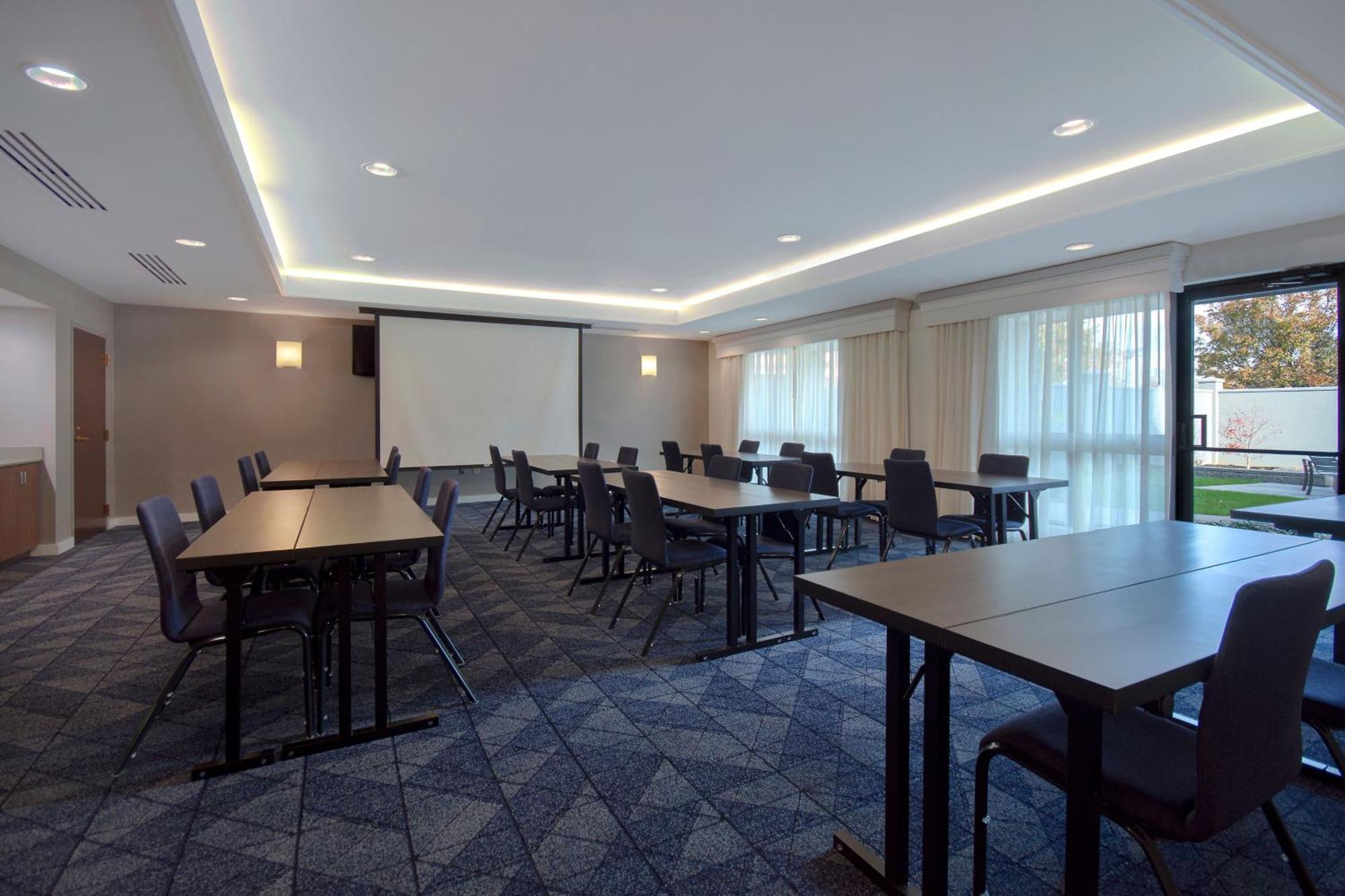 Courtyard By Marriott Cincinnati Airport Erlanger Ngoại thất bức ảnh