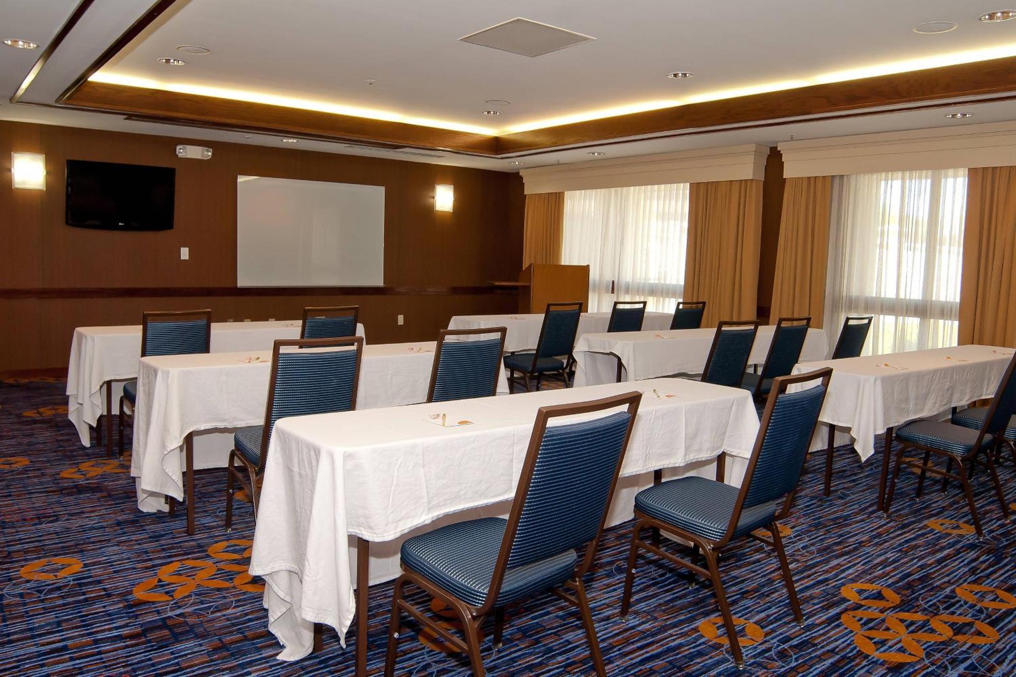 Courtyard By Marriott Cincinnati Airport Erlanger Ngoại thất bức ảnh